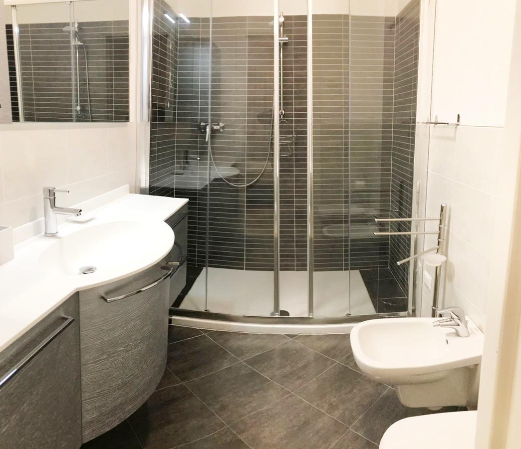 Baia Blu - Luxury Apartments With Pool Cremia Екстериор снимка